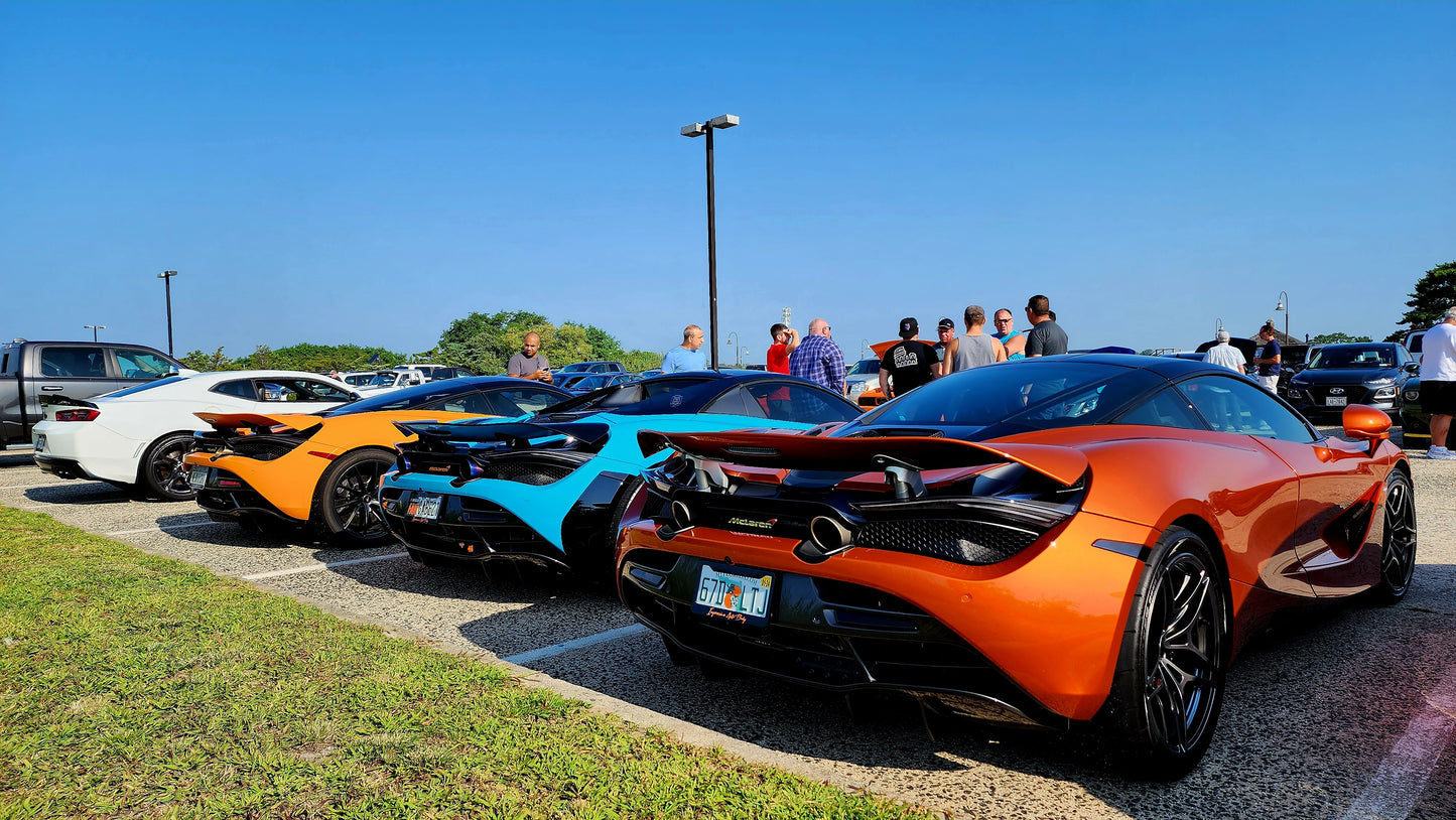 McLaren Carbon Fiber License Plate Frame